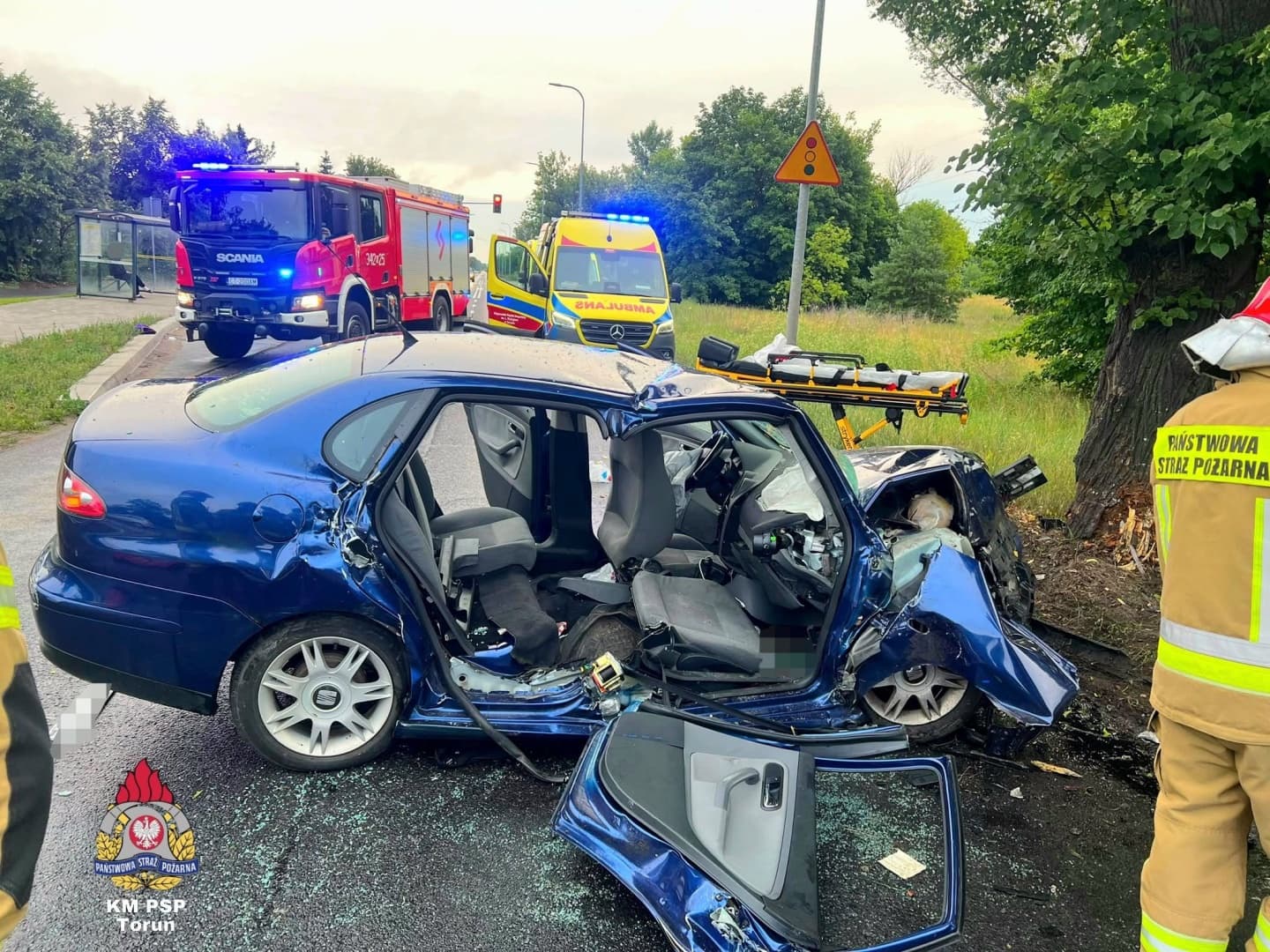 Tragiczny wypadek na Poznańskiej w Toruniu. Dwie osoby zmarły w szpitalu