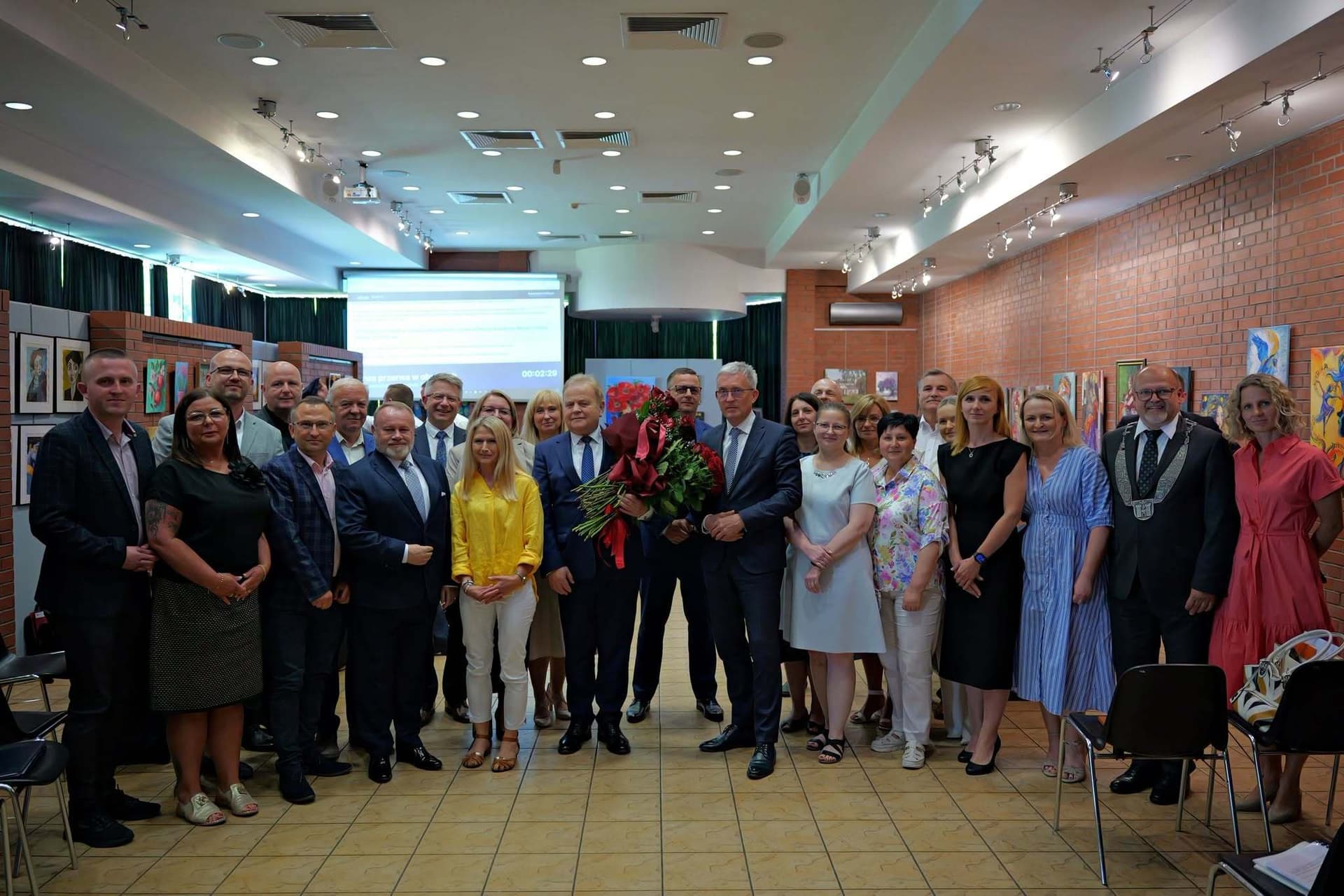 Burmistrz Roman Piaśnik z wotum zaufania i absolutorium