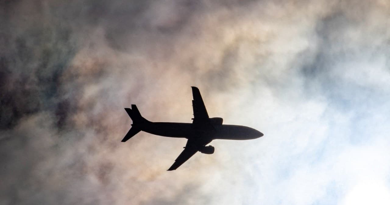 Boeing 737 zniknął z radarów. Chaos w ostatnich minutach lotu