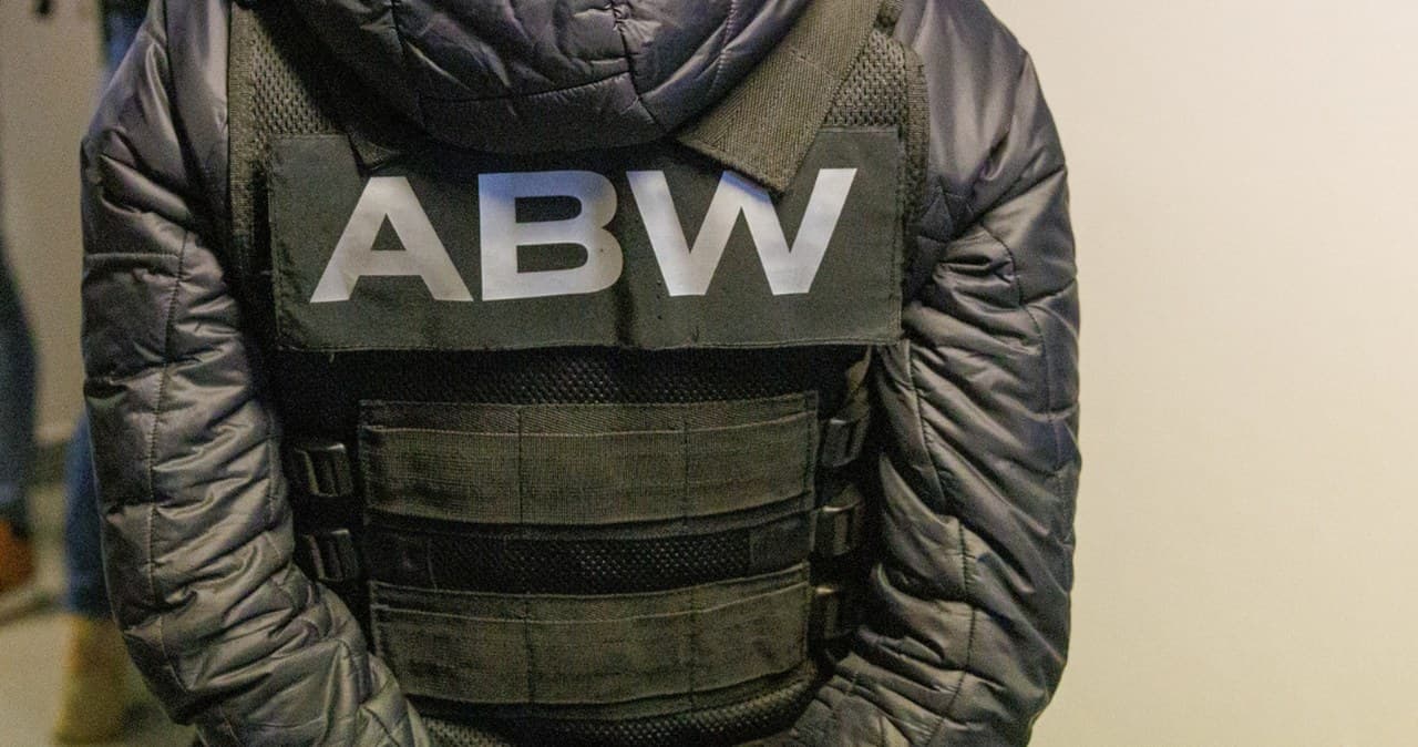 Próbowali wejść do biura, zadawali Ukraince pytania. Nowe fakty w sprawie
