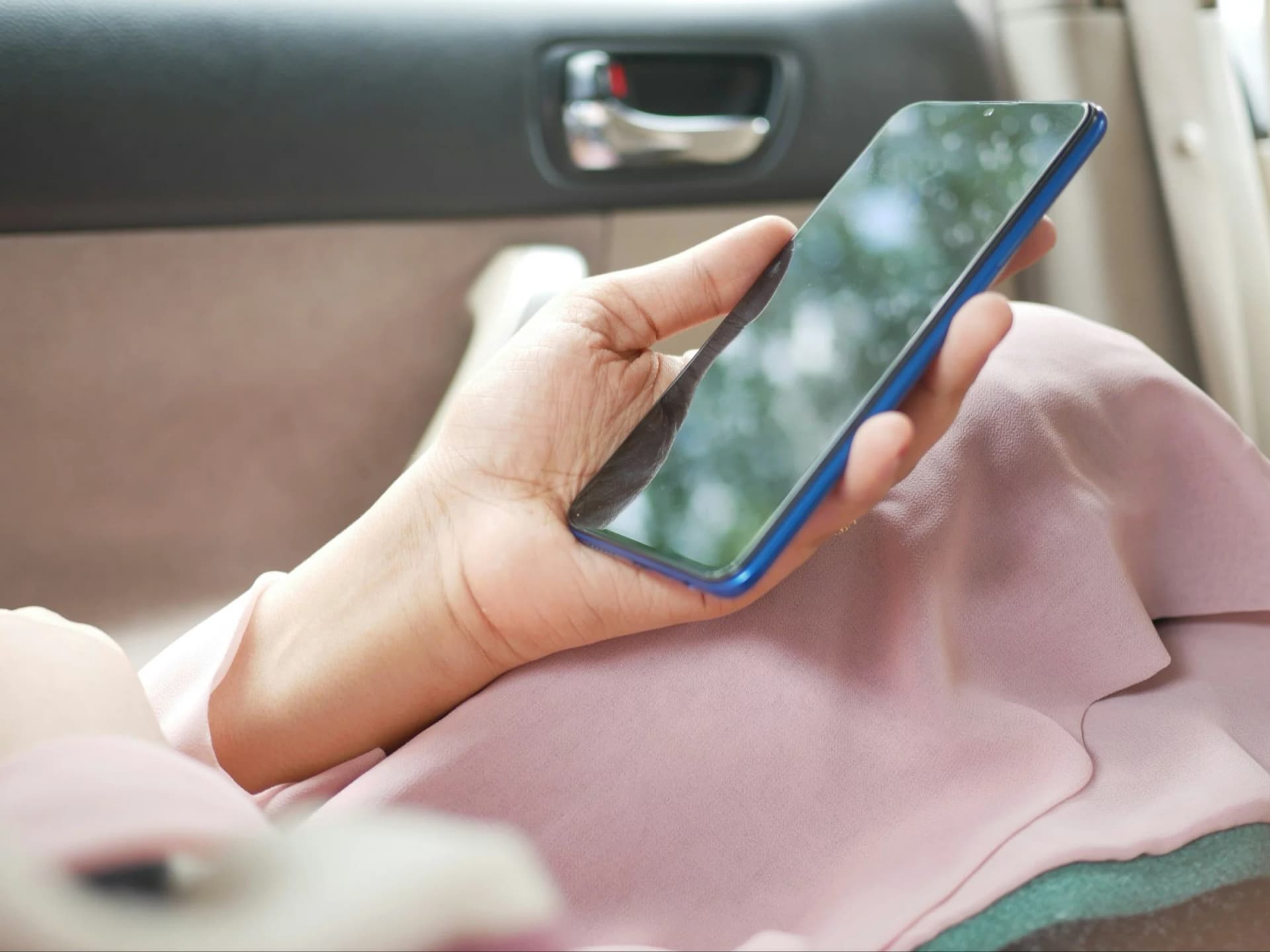 mPay traci licencję KNF. To koniec mobilnych płatności za parking i komunikację