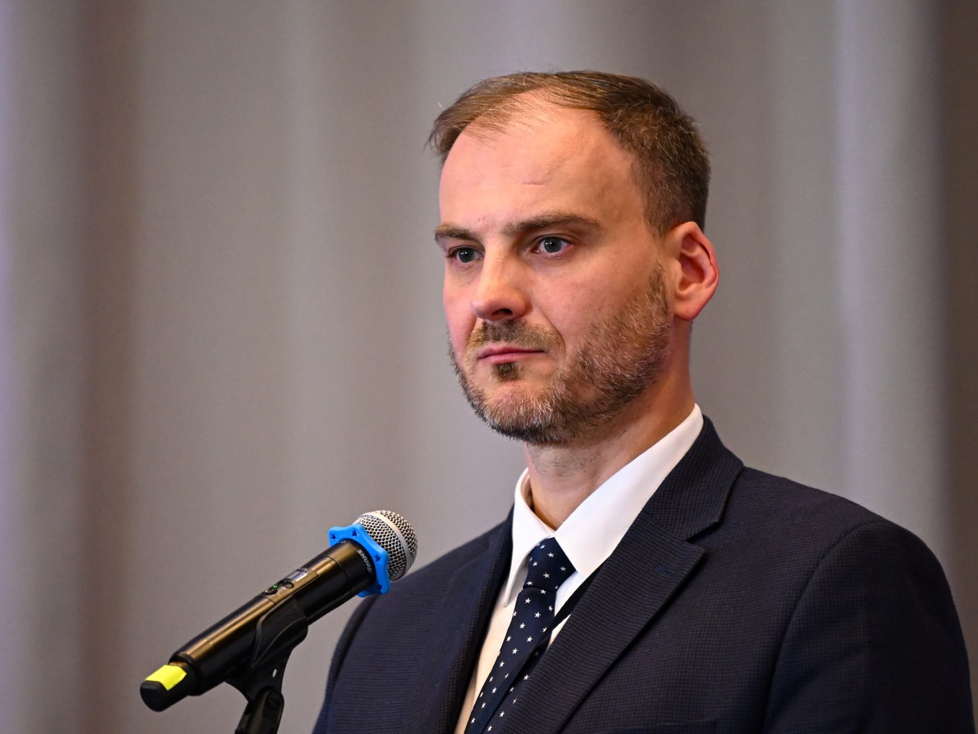 Miliony dla Polonia Connect. MSZ wstrzymuje wypłaty i zapowiada kontrolę