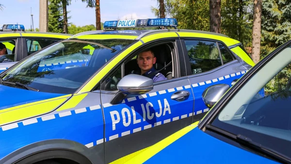 18 nowych radiowozów w limanowskiej komendzie
