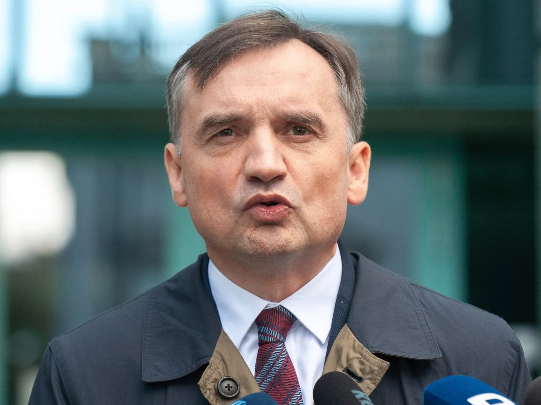 Zwrot ws. ojca Zbigniewa Ziobry. „Była traktowana niemalże jako sprawca”