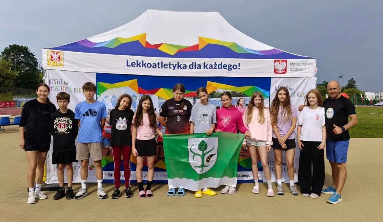 Oliwia Jabłonowska tuż za podium mistrzostw Polski. Świetny występ młodych lekkoatletów z gminy Chorzele