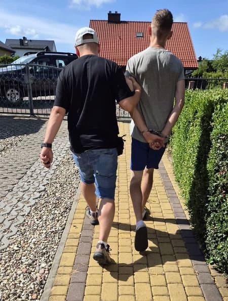 Krzeszna. Zerwali kłódkę, ukradli butle, potem paliwo. Dwaj mężczyźni z zarzutami