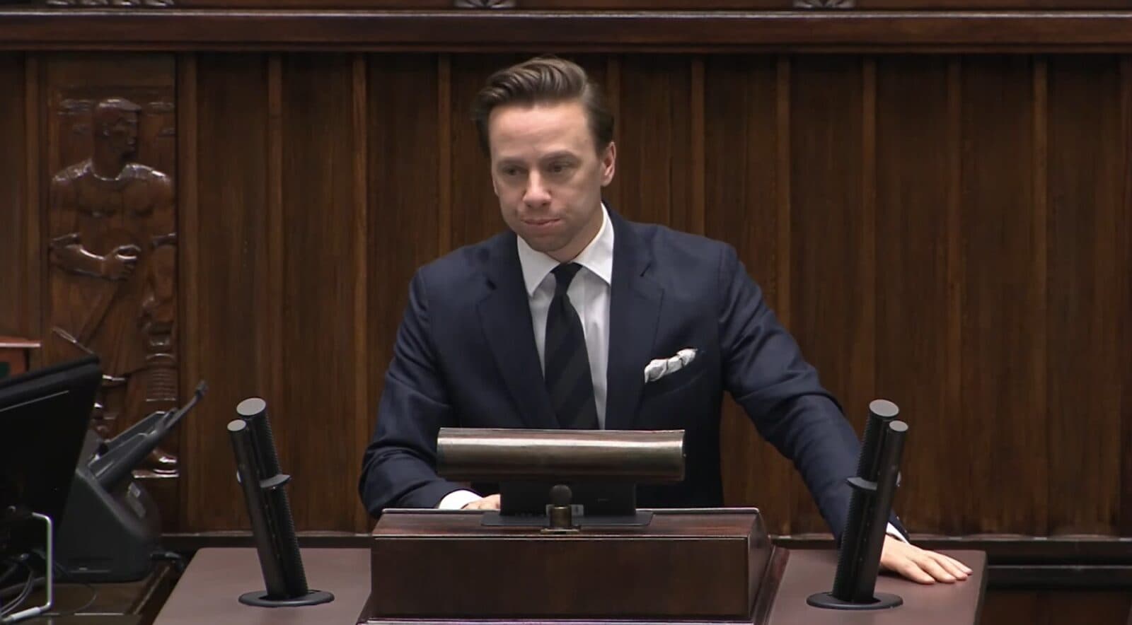 Krzysztof Bosak o pomocy dla Ukrainy: Odciąć natychmiast