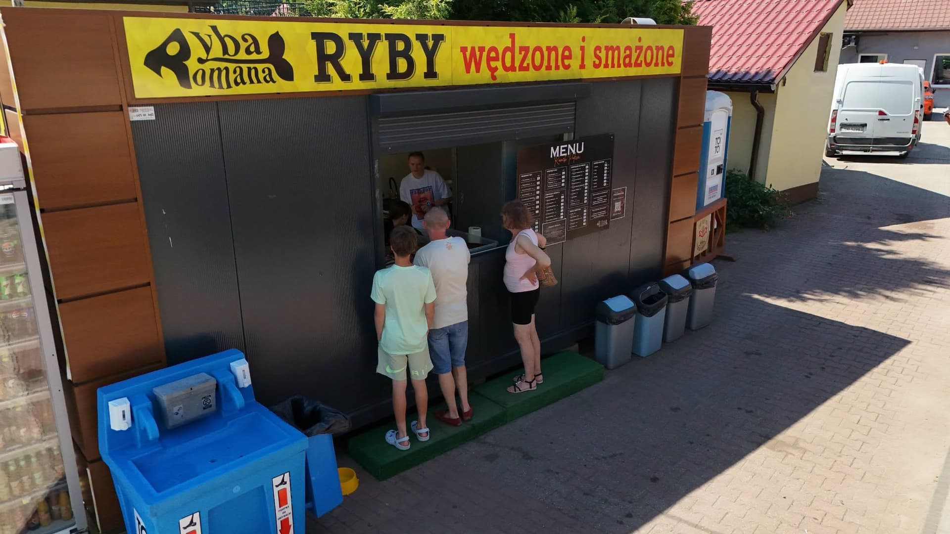 Ryba Romana w Starym Drawsku – świeże ryby, rodzinna...