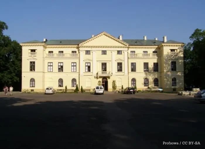 Bezpłatna nauka pływania dla najmłodszych. Wakacyjne miejsca szybko się zapełnią