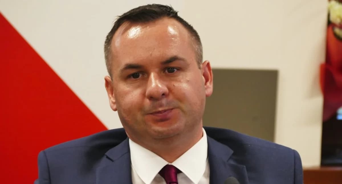 Burmistrz Pisza Dariusz Kiński bez wotum i bez absolutorium. Co to oznacza dla gminy Pisz? 31
