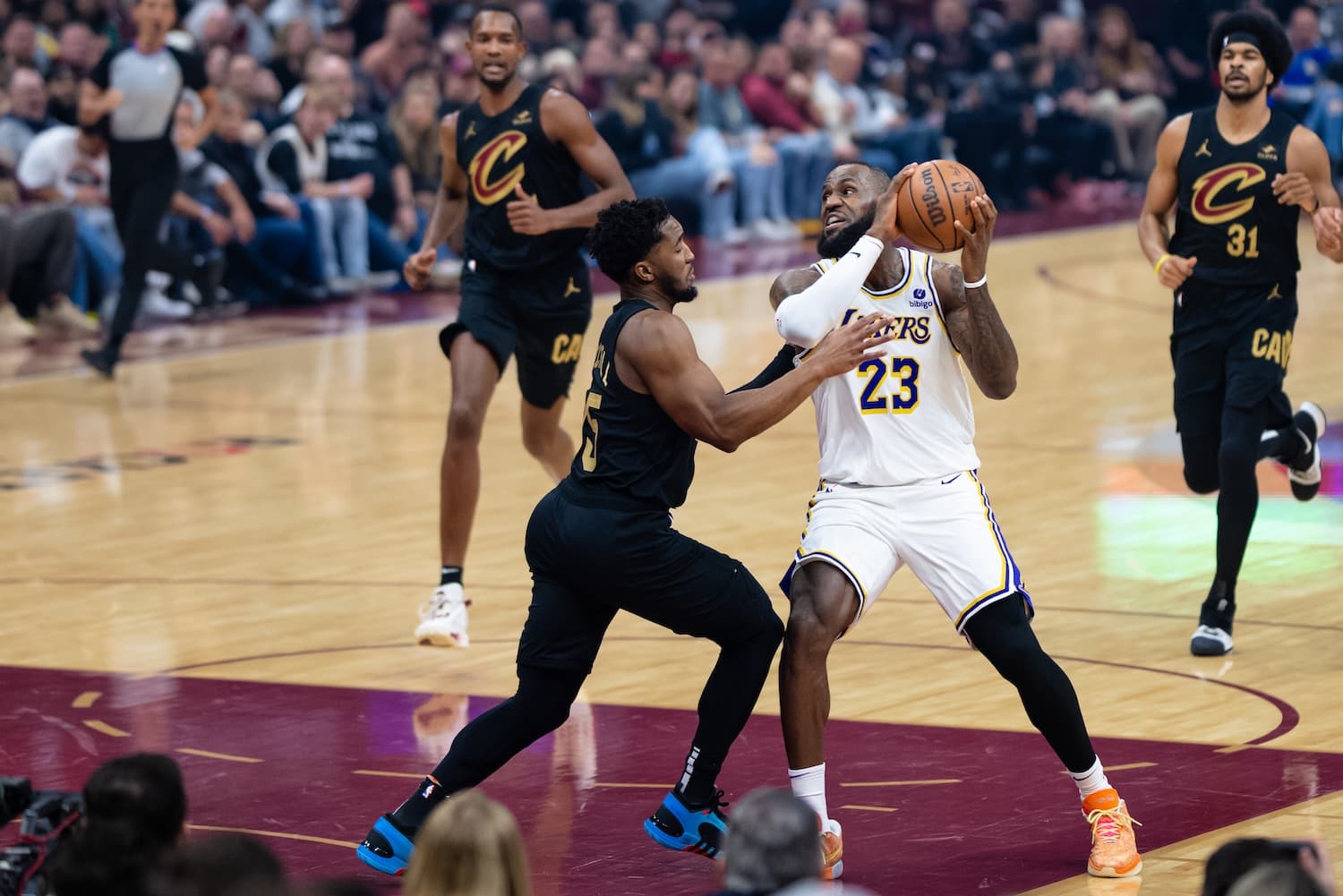 NBA: LeBron James wybierze jeden z tych trzech klubów!