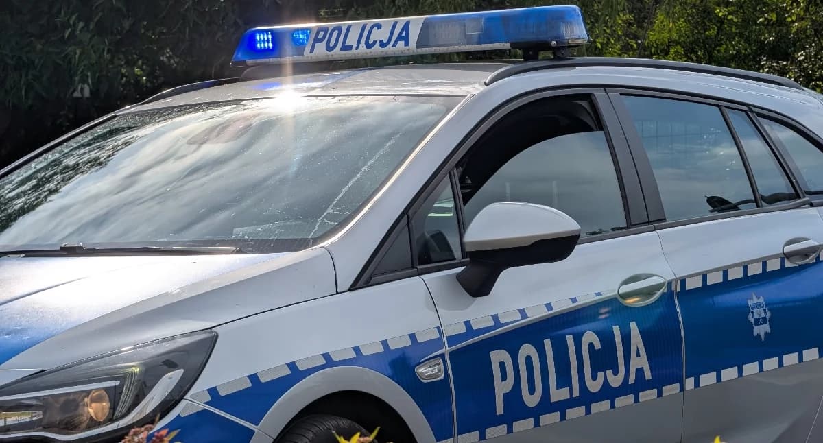 Do przedszkola nr 1 trafił email z informacją o ładunku wybuchowym. Policjanci sprawdzają placówkę