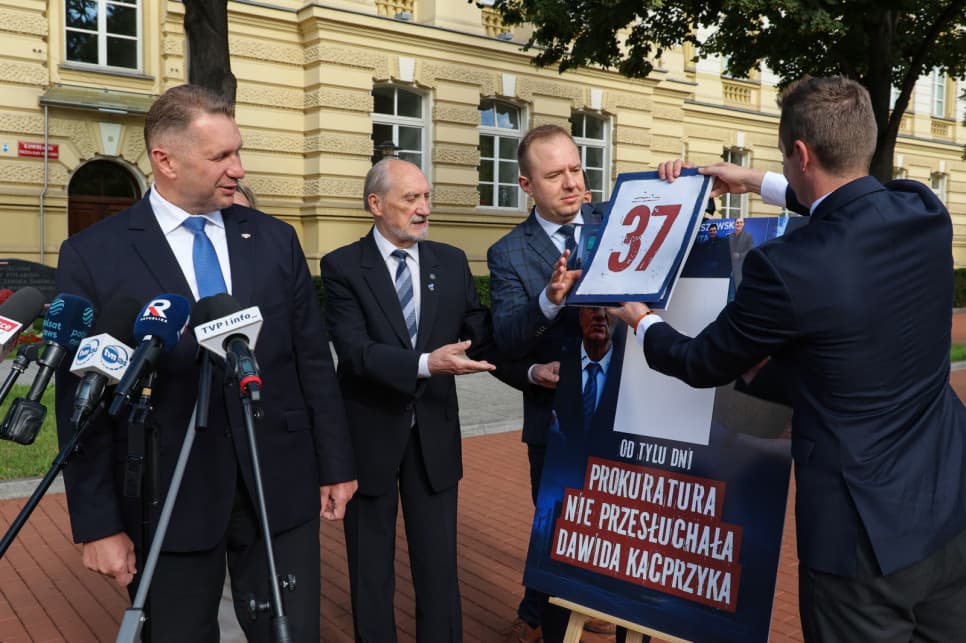 Dlaczego nie przesłuchano jeszcze Dawida Kacprzyka? Prokuratura wyjaśnia