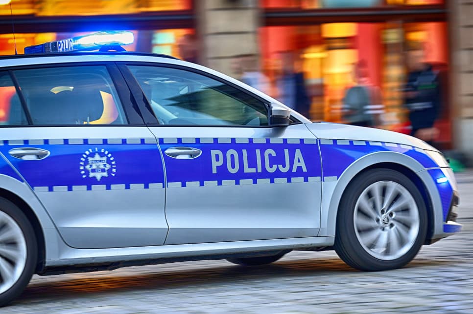 Służby weszły do szpitala w Prudniku. Lekarka i pracownica zostały zatrzymane