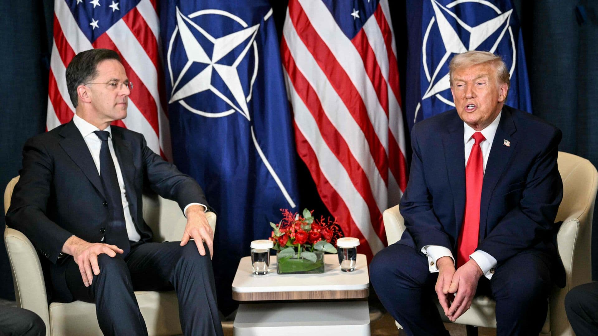 „Festiwal obłaskawiania Trumpa” na szczycie NATO? Oto konkret, z którym przylecą Amerykanie