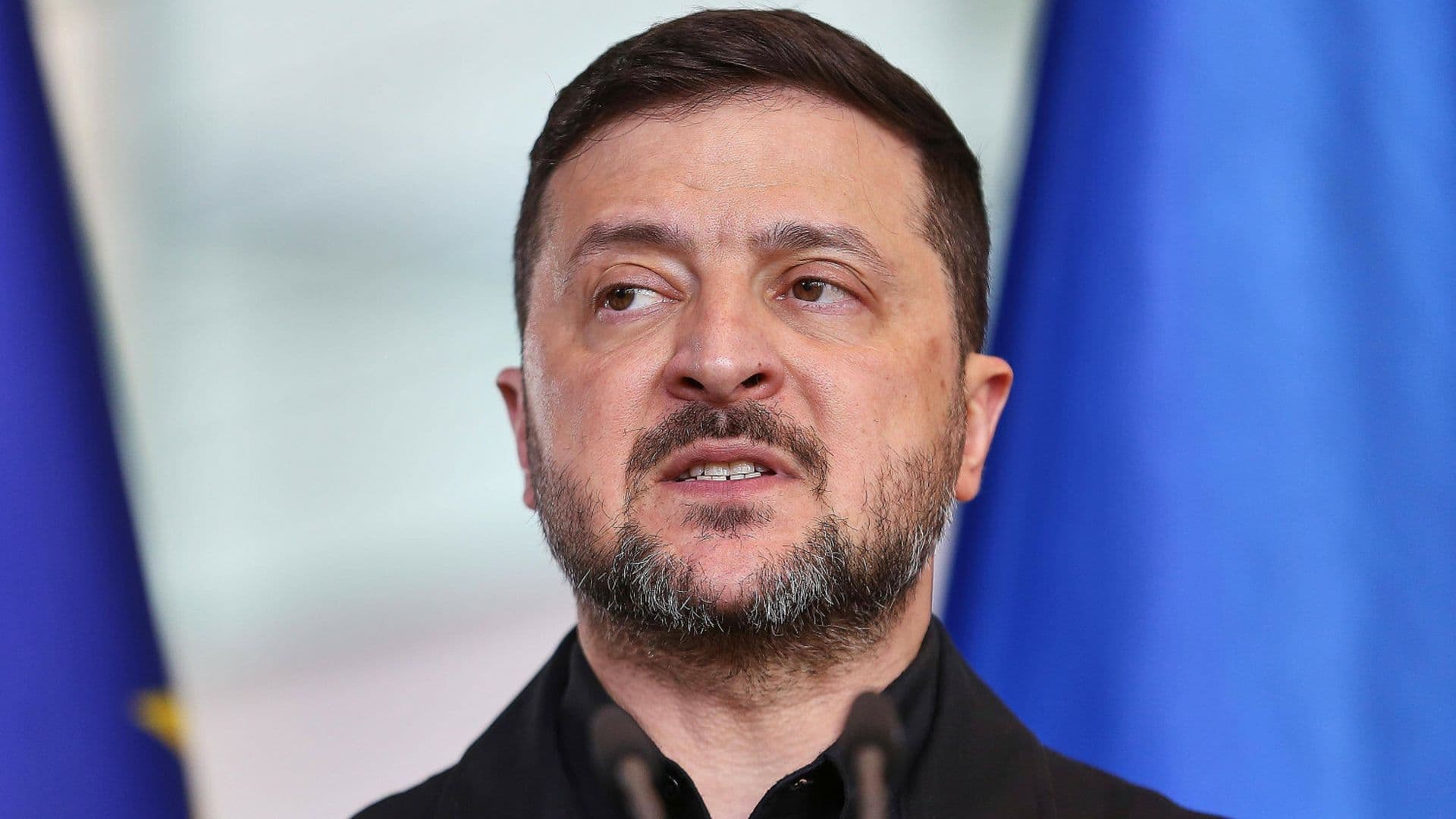 Wołodymyr Zełeński traci poparcie nie tylko w Ukrainie. Co o prezydencie myślą Ukraińcy w Polsce?