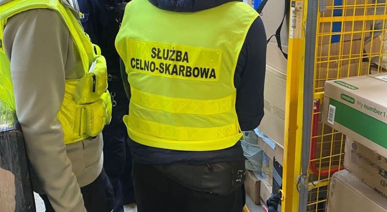 Operacja „Kryształ”. Ogólnopolskie uderzenie w narkotyki ukrywane w przesyłkach kurierskich i pocztowych