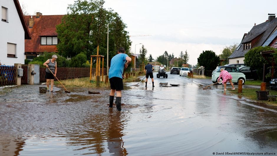 Nawałnice wyrządzają szkody w Niemczech. Na tym nie koniec