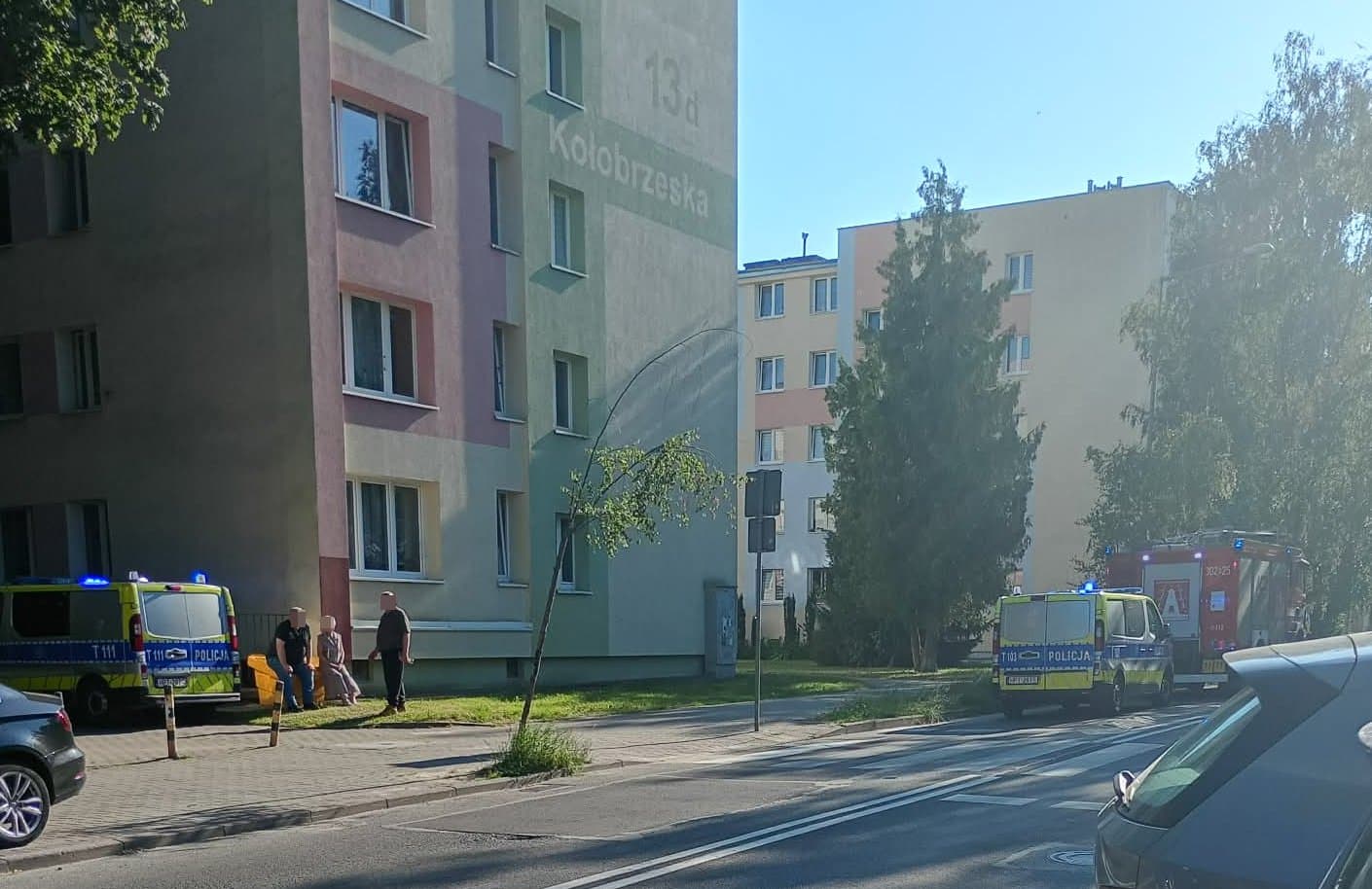 Tajemnicza paczka na dane obcokrajowca w budynku przy ul. Kołobrzeskiej 13D. Zarządzono ewakuację