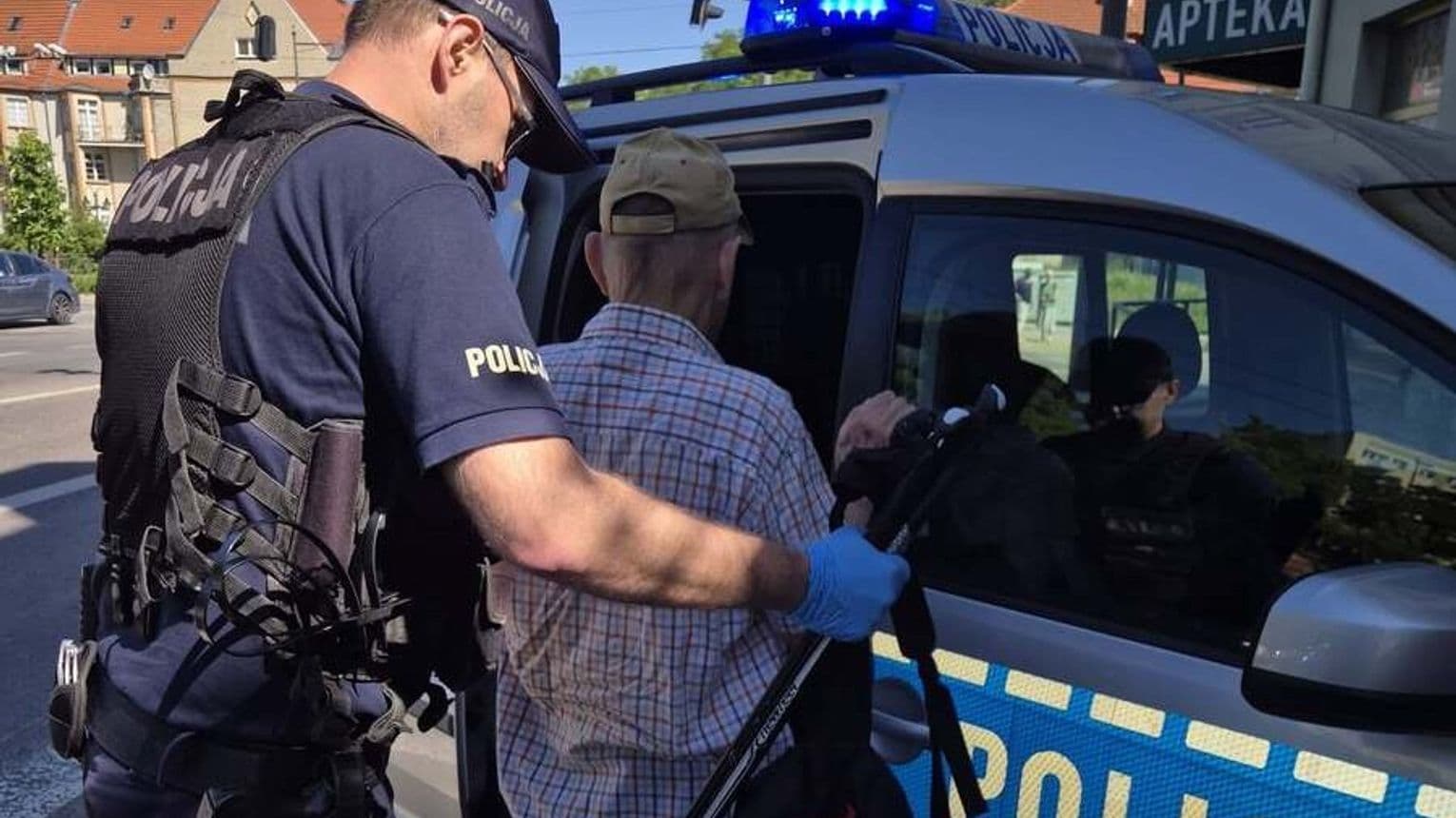 84-letni mieszkaniec Gdańska zgubił się w Sopocie. Szybka interwencja policji zapobiegła tragedii