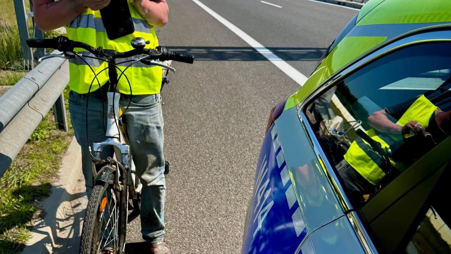 Rowerzysta uparcie jechał ekspresówkami do Szczecina. Dwukrotnie zatrzymała go policja