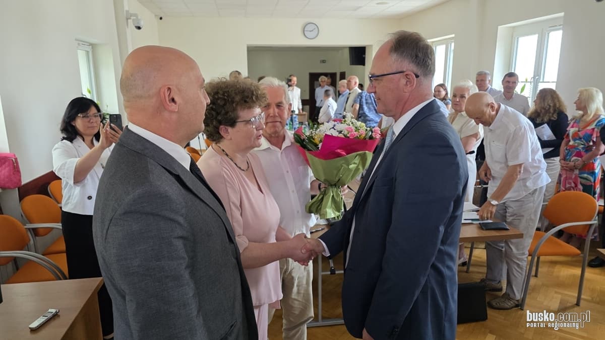 Burmistrz Buska-Zdroju z wotum zaufania i absolutorium. Emocjonujące głosowania podczas sesji Rady Miejskiej (foto/video)