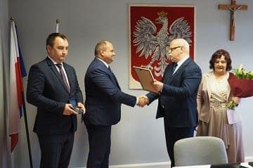 Ropczyce: WYRÓŻNIENIE STAROSTY, POSŁA I RADNEGO SEJMIKU