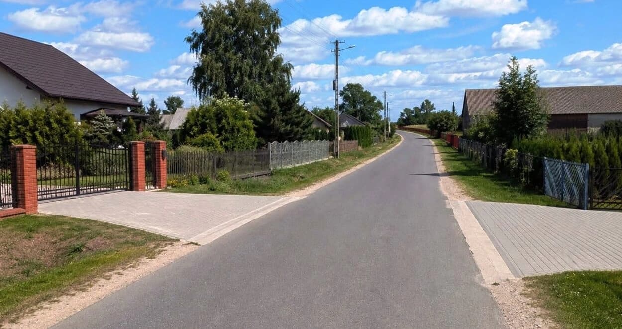 Ponad 2,6 mln zł na przebudowę drogi w Drążdżewie Nowym. Podpisano umowę