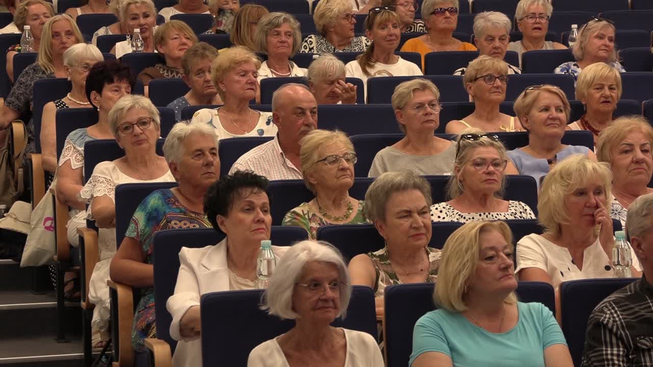 Słuchacze Medycznego Uniwersytetu Trzeciego Wieku zakończyli rok akademicki. Czas na wakacje