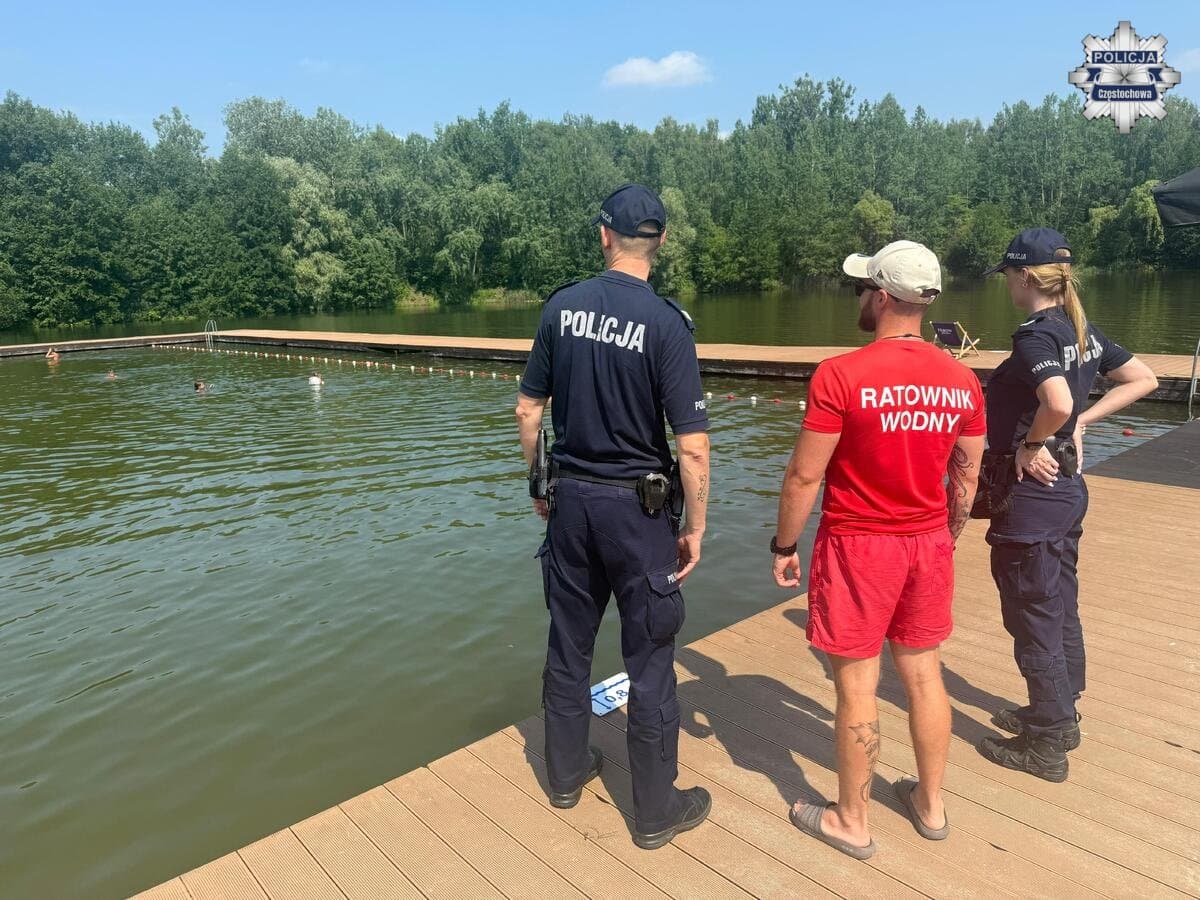Policjanci z Częstochowy kontrolują kąpieliska i miejsca wypoczynku nad wodą. Przypominają o obowiązujących na nich zasadach